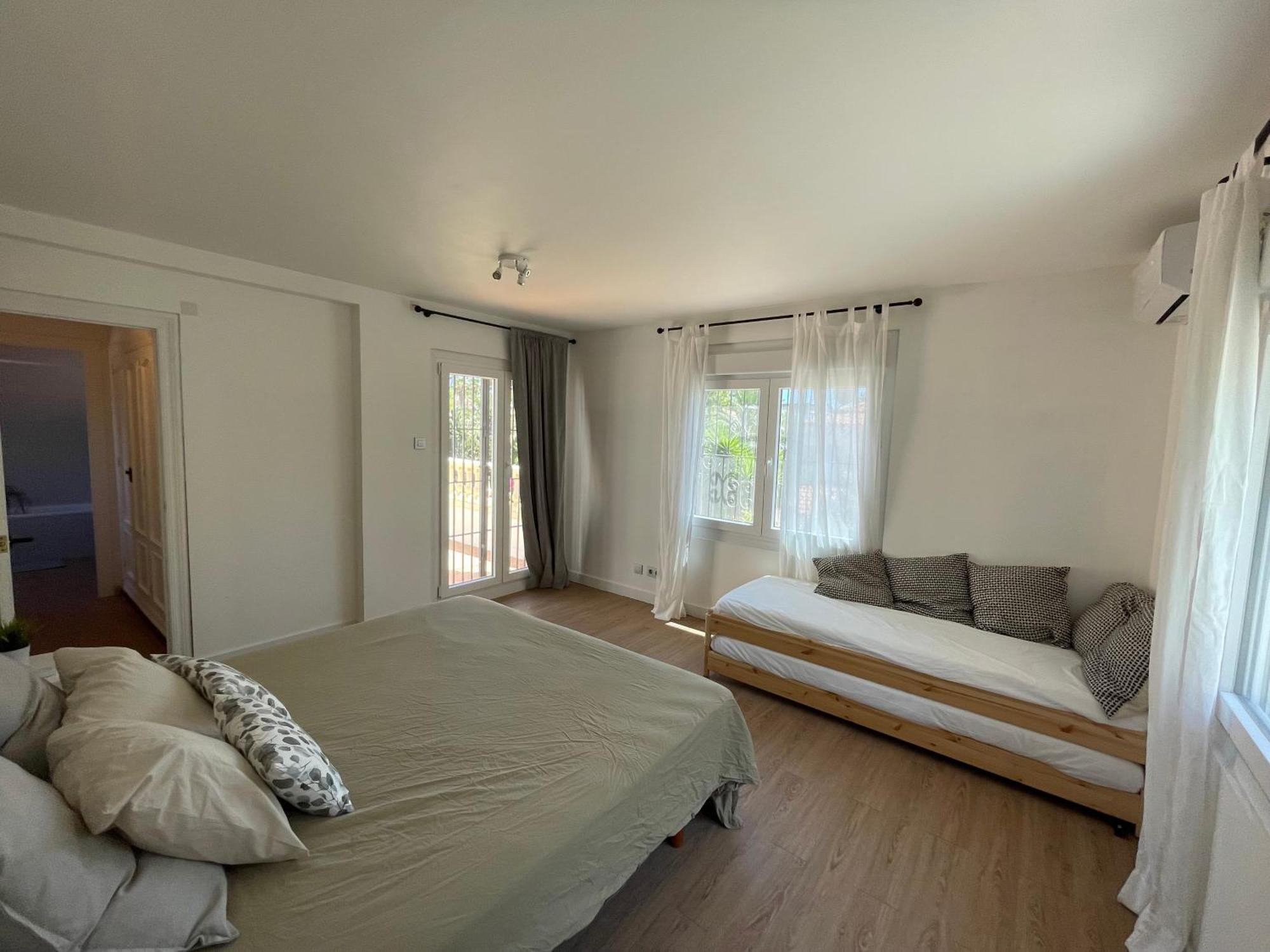 Villa Con Piscina A 5 Min A Pie De La Playa Y Pau5 El Campello Eksteriør bilde