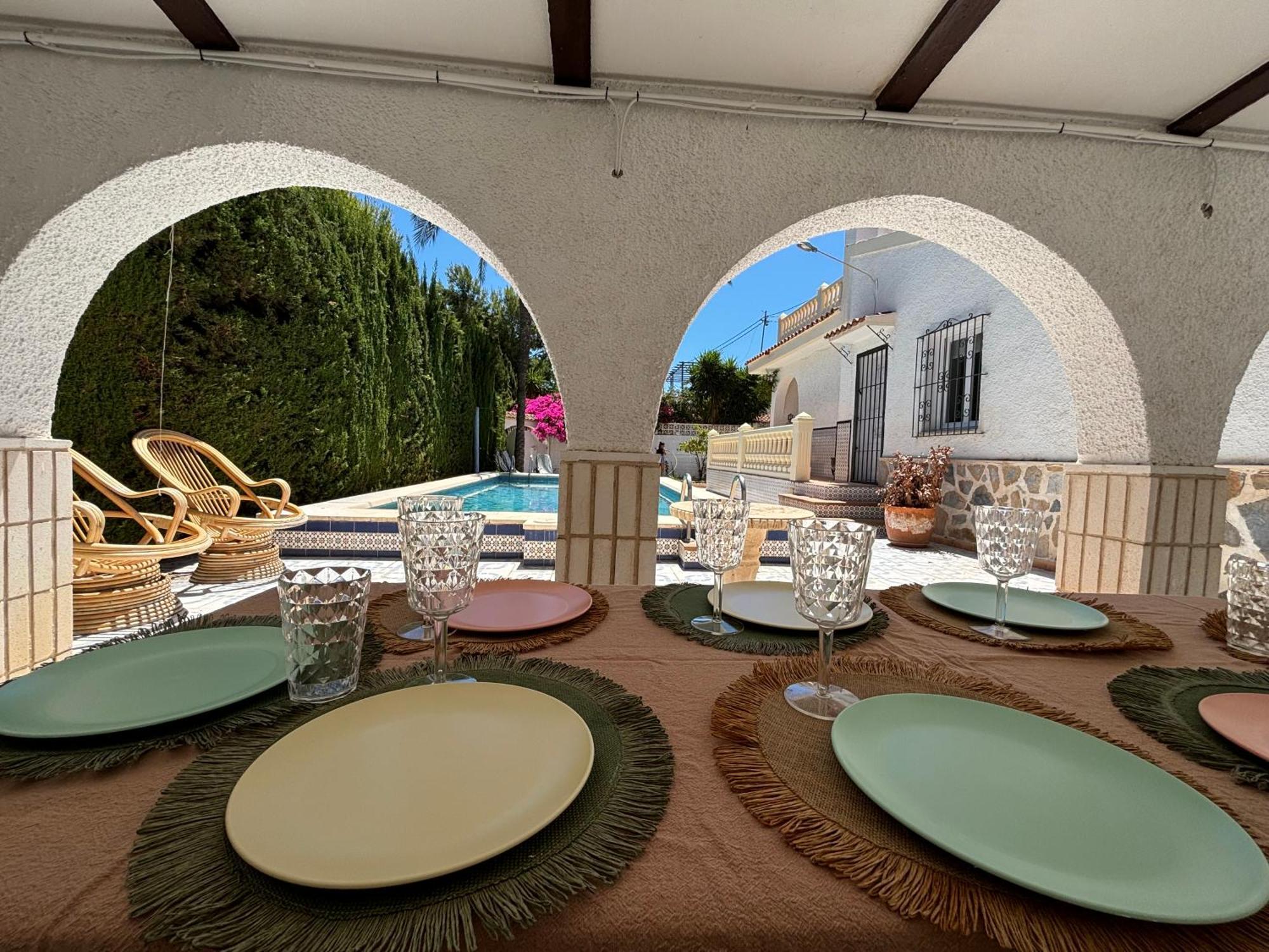 Villa Con Piscina A 5 Min A Pie De La Playa Y Pau5 El Campello Eksteriør bilde